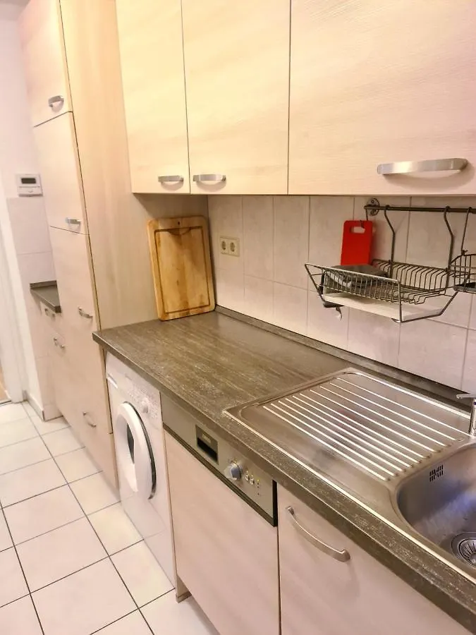 Apartment Nr.5 In : Nurnbegerstr.23, 70374 Stuttgart 0*,