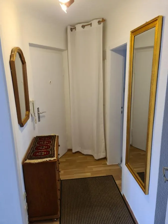 Apartment Nr.5 In : Nurnbegerstr.23, 70374 シュトゥットガルト 0*,  ドイツ